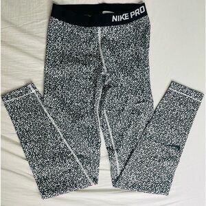 Nike pro leggings